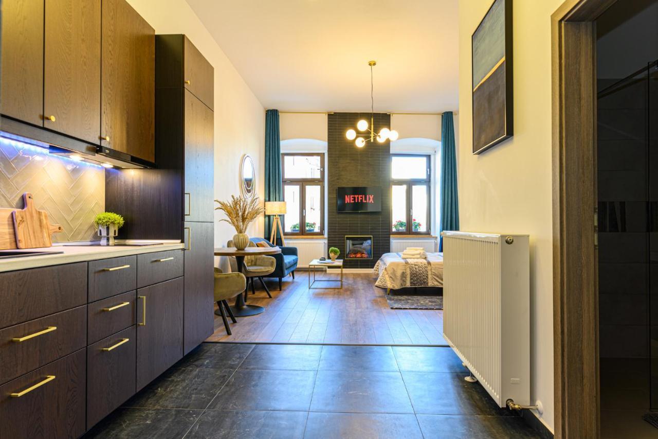 Apartament Uptown Deluxe Braszów Zewnętrze zdjęcie